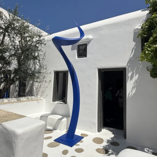 sculpture monumentale acier couleur bleu pour l'exterieur de francis guerrier en vente chez artmourier.com