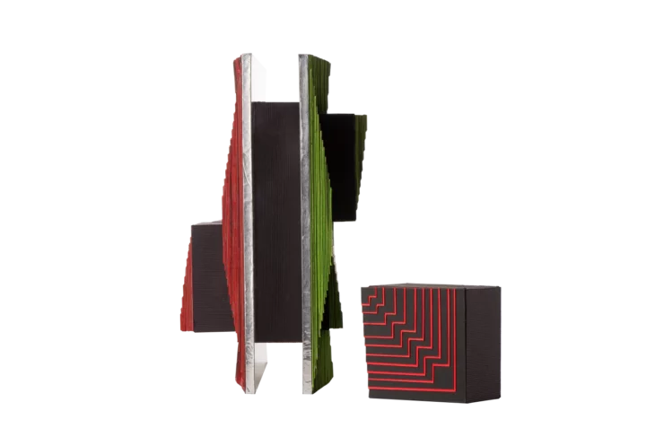 sculpture contemporaine en carton et papier, decoupe à la main de l artiste francoise luciani a acheter chez artmourier.com