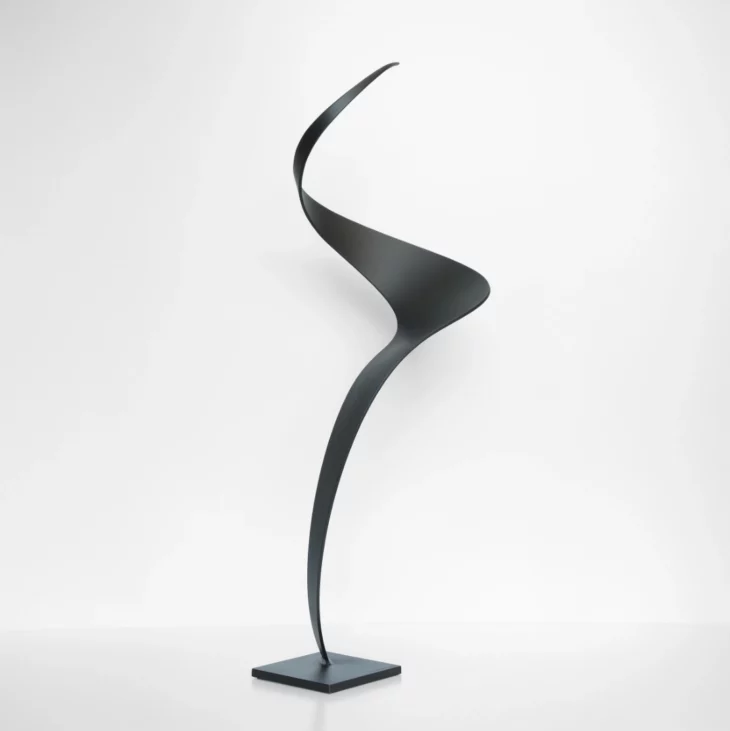 sculpture contemporaine abstraite métal par l'artiste francais francis guerrier
