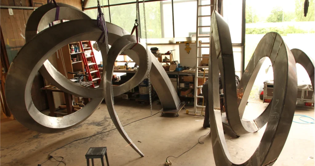 atelier du sculpteur francis guerrier par art mourier